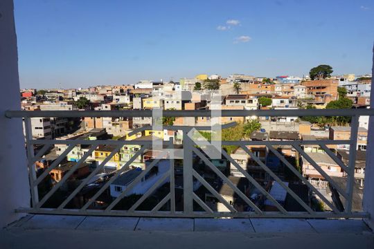 Varanda de apartamento para alugar com 2 quartos, 40m² em Chácaras Caxingui, Embu das Artes