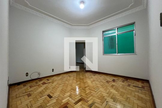 Sala de apartamento para alugar com 2 quartos, 83m² em Boa Vista, Juiz de Fora