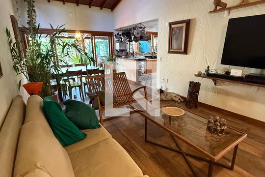 Casa para alugar com 3 quartos, 300m² em Itaipu, Niterói