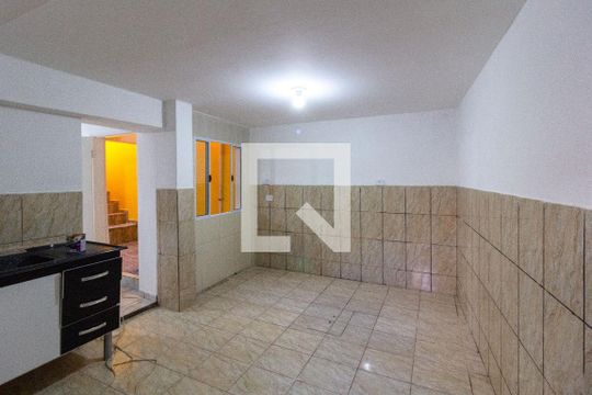 Casa para alugar com 1 quarto, 50m² em Jardim das Nacoes, Guarulhos