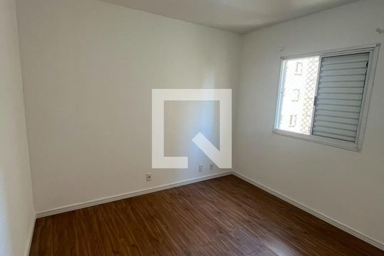 Quarto de apartamento para alugar com 2 quartos, 51m² em Centro, Barueri