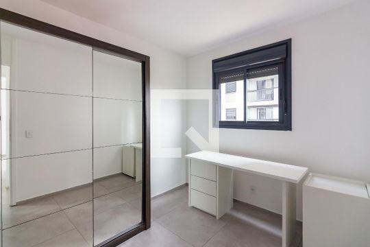 Quarto 2 de apartamento para alugar com 2 quartos, 50m² em Centro, Osasco