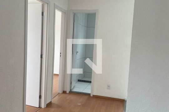 Quarto de apartamento para alugar com 2 quartos, 42m² em Campo Grande, Rio de Janeiro