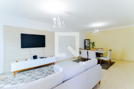 Casa à venda com 5 quartos, 300m² em Jardim Bom Clima, Guarulhos