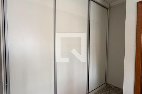 Quarto de casa à venda com 3 quartos, 120m² em Minaslandia, Belo Horizonte