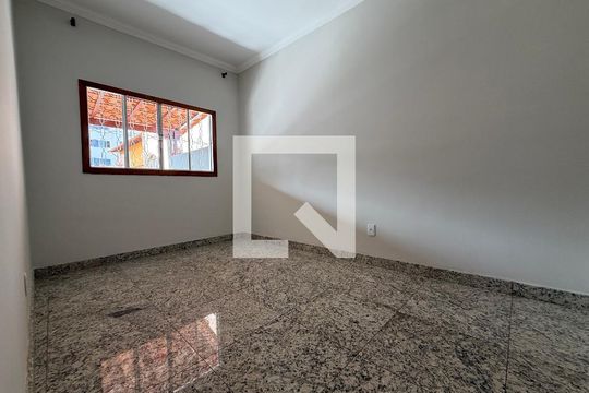 Quarto de casa à venda com 3 quartos, 120m² em Minaslandia, Belo Horizonte