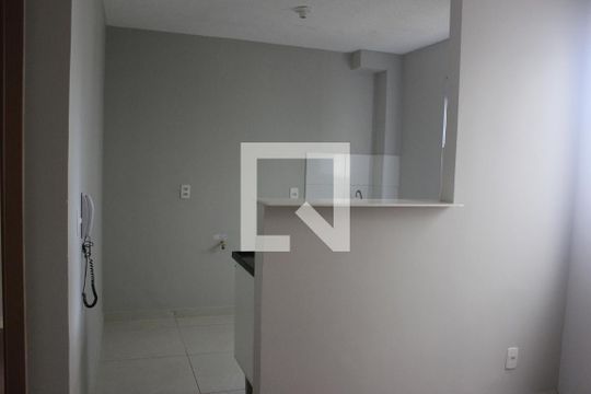 Cozinha de apartamento para alugar com 2 quartos, 42m² em Jardim Nova Cidade, Guarulhos