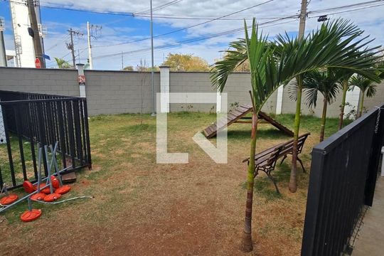 Área Pet de apartamento para alugar com 2 quartos, 52m² em Laranjeiras, Uberlândia
