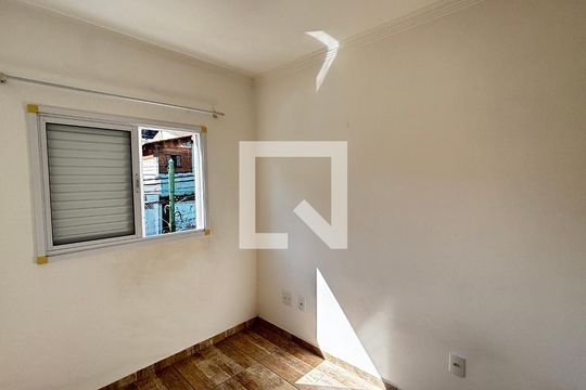 Quarto 1 de apartamento à venda com 2 quartos, 40m² em Parque João Ramalho, Santo André