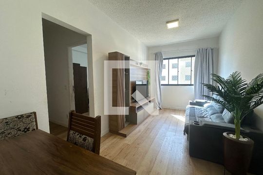 Sala de apartamento à venda com 2 quartos, 53m² em Jardim Belval, Barueri