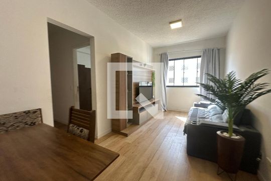 Sala de apartamento à venda com 2 quartos, 53m² em Jardim Belval, Barueri