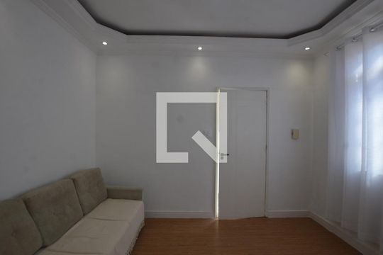Sala de apartamento para alugar com 2 quartos, 60m² em Bento Ribeiro, Rio de Janeiro