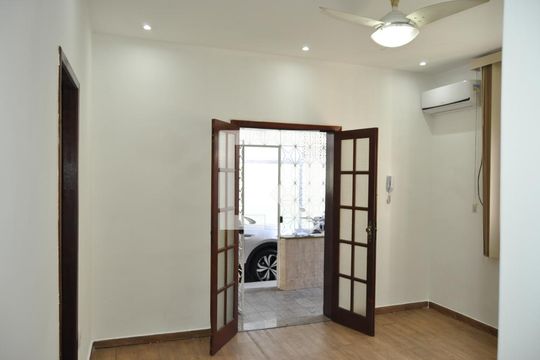 Casa de Condomínio para alugar com 3 quartos, 130m² em Todos Os Santos, Rio de Janeiro