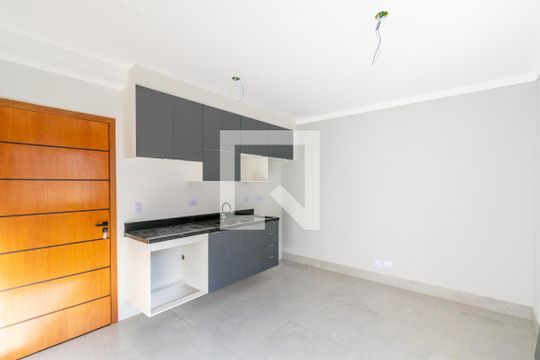Sala/Cozinha de apartamento para alugar com 1 quarto, 28m² em Jardim Oriental, São Paulo