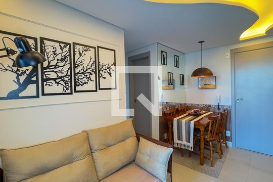 Sala,Cozinha e Área de Serviço de apartamento à venda com 2 quartos, 40m² em Vila Cruzeiro, São Paulo