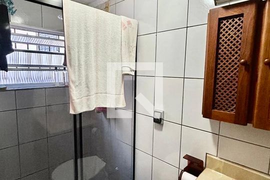 Banheiro 1 de casa para alugar com 4 quartos, 230m² em Vila Prudente, São Paulo