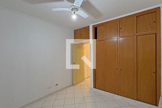 Quarto de apartamento para alugar com 1 quarto, 68m² em José Menino, Santos
