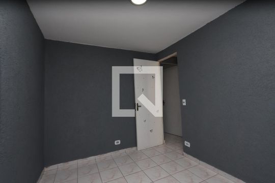 Quarto 2 de apartamento para alugar com 2 quartos, 44m² em Vila Antonieta, São Paulo