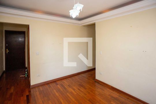 Sala de apartamento para alugar com 3 quartos, 78m² em Conceição, Diadema