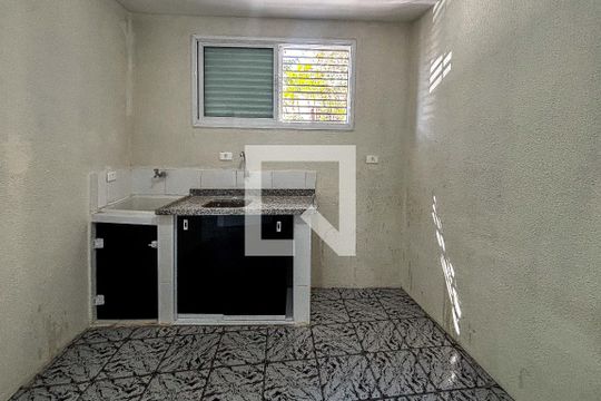 Casa para alugar com 3 quartos, 120m² em Parque Jabaquara, São Paulo