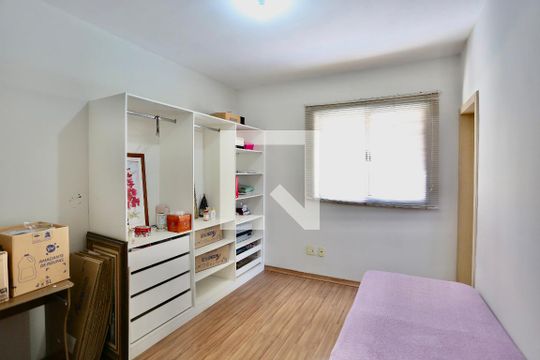 Quarto Suíte de apartamento à venda com 3 quartos, 77m² em Europa, Contagem