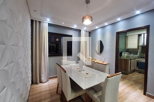 Sala  de apartamento à venda com 2 quartos, 70m² em Jardim Ipanema, Santo André