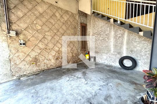 Casa para alugar com 2 quartos, 76m² em Bandeiras, Osasco