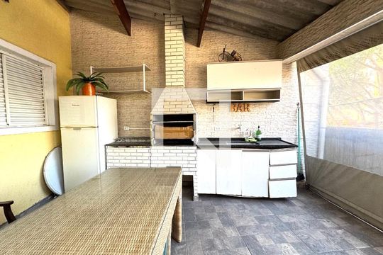 Churrasqueira de casa para alugar com 2 quartos, 76m² em Bandeiras, Osasco