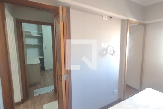 Suíte de apartamento para alugar com 2 quartos, 75m² em Santa Maria, São Caetano do Sul