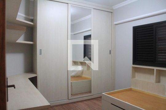 Quarto de apartamento para alugar com 2 quartos, 75m² em Santa Maria, São Caetano do Sul