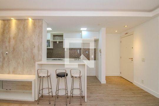 Apartamento para alugar com 2 quartos, 69m² em Jardim Carvalho, Porto Alegre