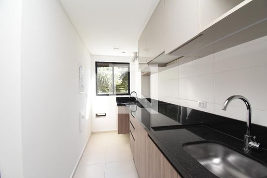 Apartamento à venda com 3 quartos, 71m² em Santo Inácio, Curitiba