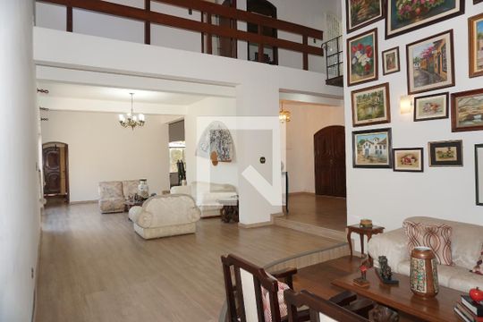 Sala de casa para alugar com 5 quartos, 1478m² em Chácaras Bosque do Embu, Embu das Artes