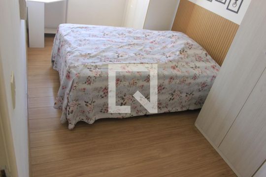 Quarto  de apartamento à venda com 1 quarto, 45m² em Jardim Dourado, Guarulhos