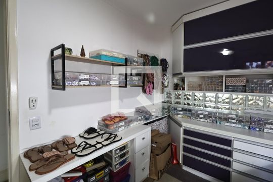 Quarto 1 de casa à venda com 4 quartos, 230m² em Vila Sao Pedro, Santo André