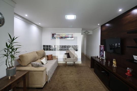 Sala de casa à venda com 4 quartos, 230m² em Vila Sao Pedro, Santo André