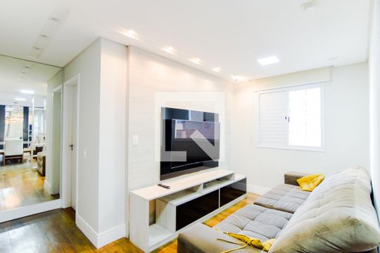 Sala de estar  de apartamento para alugar com 1 quarto, 65m² em Vila Augusta, Guarulhos