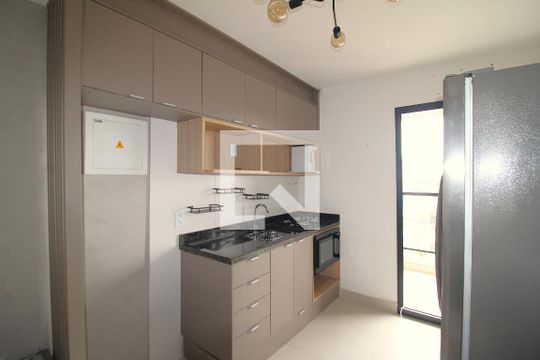 Sala / Cozinha de apartamento para alugar com 1 quarto, 29m² em Jardim São Paulo, São Paulo