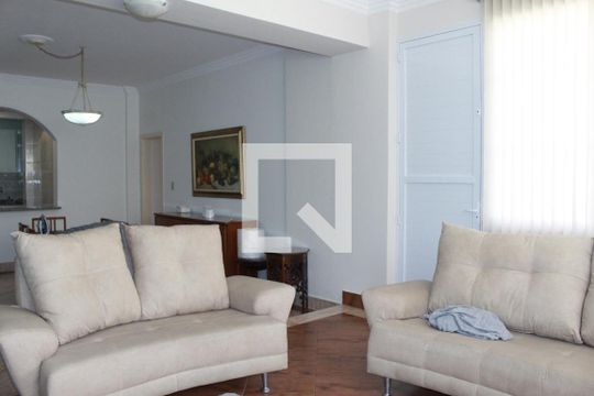 Apartamento para alugar com 3 quartos, 254m² em Higienópolis, São Paulo