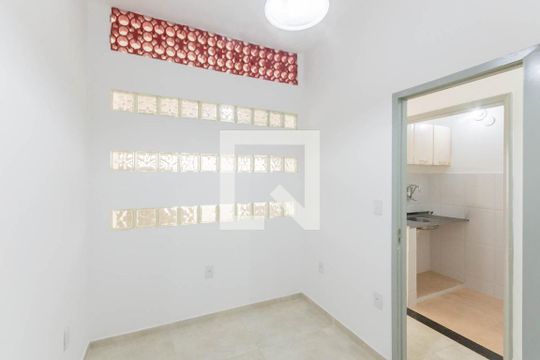 Quarto de kitnet/studio à venda com 1 quarto, 28m² em Tijuca, Rio de Janeiro