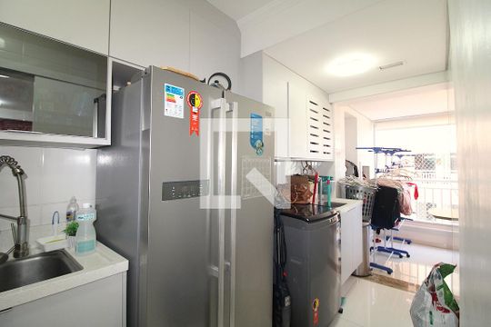 Sala / Cozinha de apartamento para alugar com 2 quartos, 63m² em Parque Sao Domingos, São Paulo