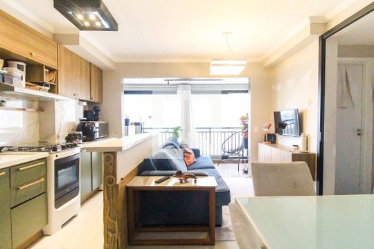 Sala e Cozinha de apartamento à venda com 2 quartos, 46m² em Itaquera, São Paulo
