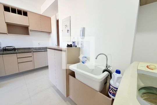 Sala/cozinha  de apartamento para alugar com 2 quartos, 59m² em Brooklin, São Paulo