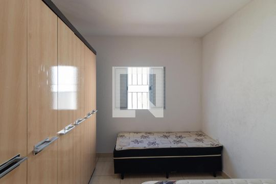 Quarto de casa para alugar com 1 quarto, 55m² em Vila Antonio Lourenco, Campinas