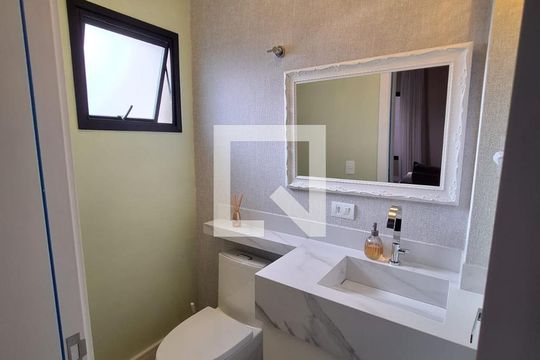 Banheiro de casa à venda com 3 quartos, 167m² em Uberaba, Curitiba