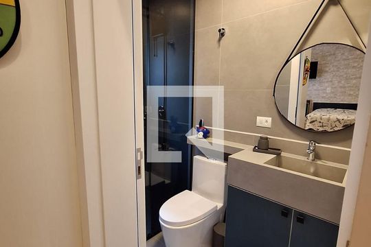 Banheiro de casa à venda com 3 quartos, 167m² em Uberaba, Curitiba