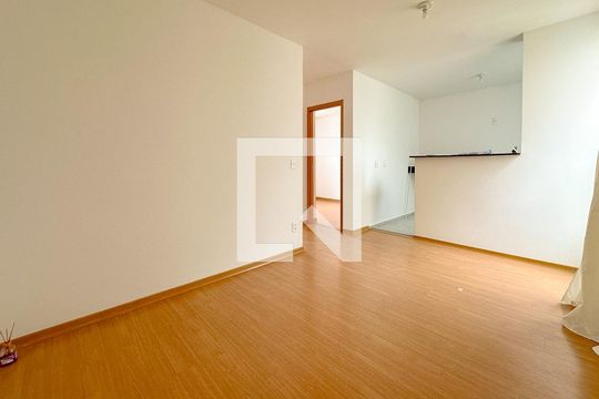 Apartamento para alugar com 2 quartos, 48m² em Sertão do Maruim, São José