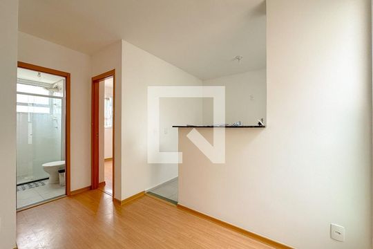 Apartamento para alugar com 2 quartos, 48m² em Sertão do Maruim, São José