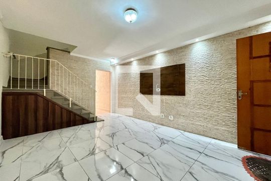 Sala de casa para alugar com 2 quartos, 120m² em Vila Santa Catarina, São Paulo