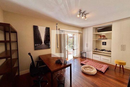 Suíte 1 de casa de condomínio para alugar com 4 quartos, 410m² em Morada dos Pássaros, Barueri